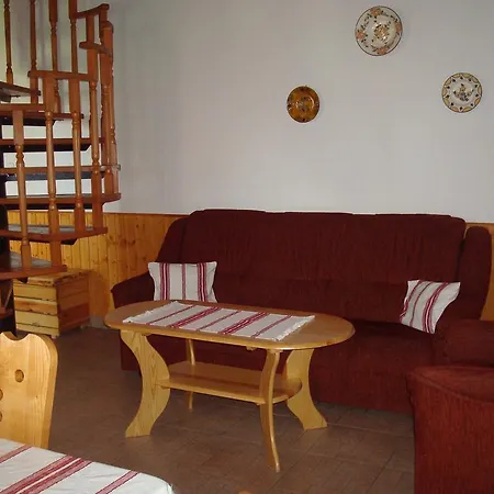 Major és Palóc Apartmanház Szécsény