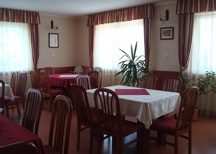 Major Es Paloc Apartmanhaz