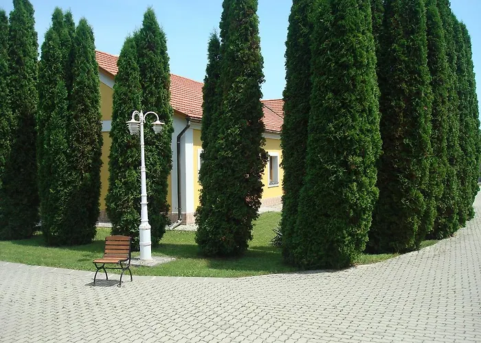 호텔 Major Es Paloc Apartmanhaz