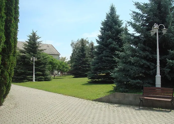 호텔 Major Es Paloc Apartmanhaz Szécsény