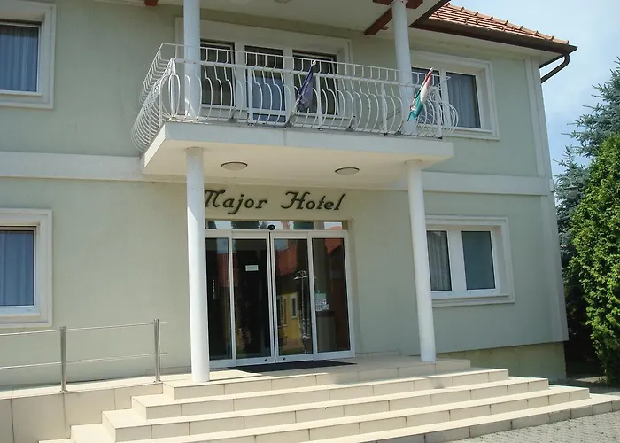 Major Es Paloc Apartmanhaz Szécsény