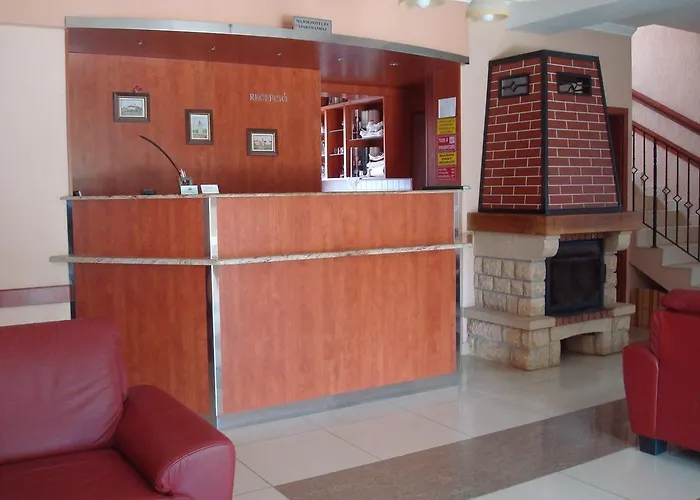 호텔 Major Es Paloc Apartmanhaz